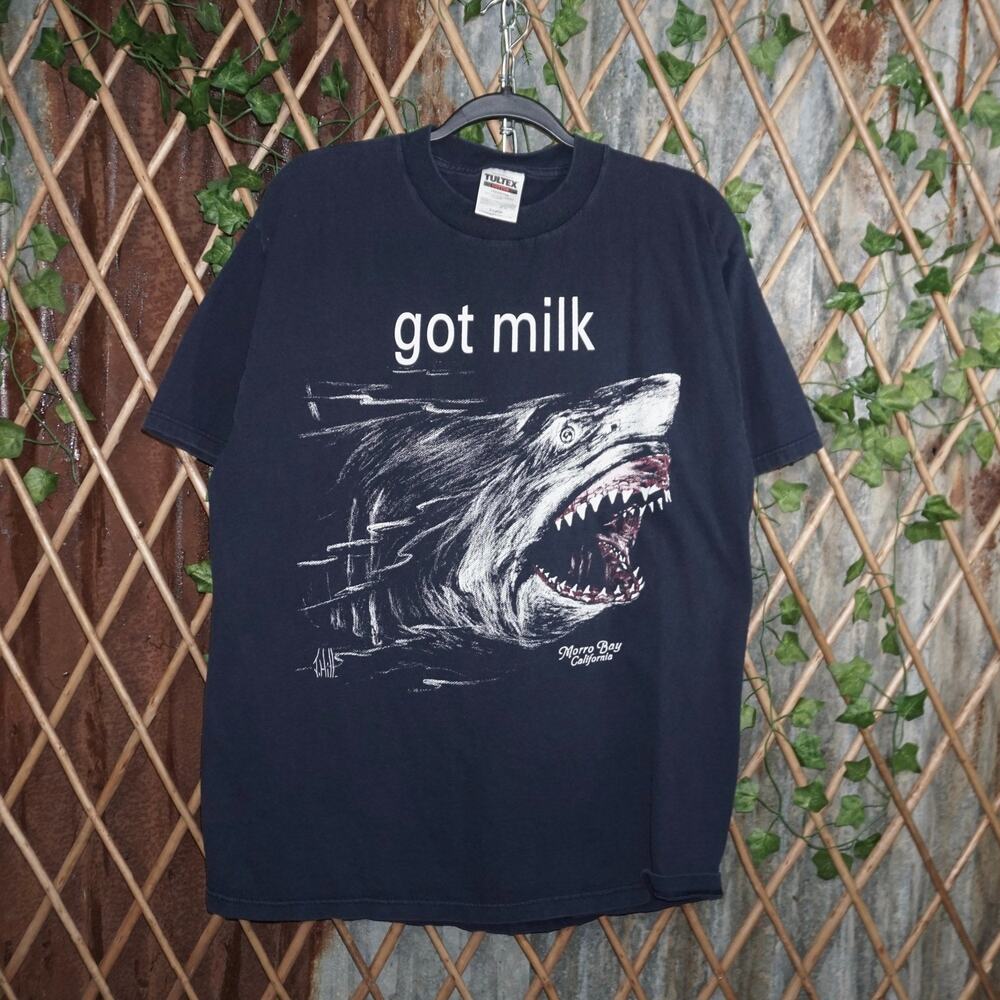 XL - Vintage Y2K American Vintage T-Shirts milk morro bay